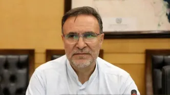 رایحه خوش خدمت را جایگزین بوی تعفن برخاسته از یقه سفیدها، آقازاده ها و جیره خواران کنید