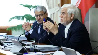 عارف: داوطلب جنگ و بازگشت تحریم‌ها نیستیم/ برای مکانیزم ماشه پیش‌بینی‌های لازم صورت گرفته