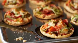 طرز تهیه یک لقمه خوشمزه و مقوی برای تغذیه مدرسه دانش‌آموزان