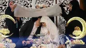 وام ازدواج غیرنقدی؛ کارت اعتباری روی میز عروس و داماد