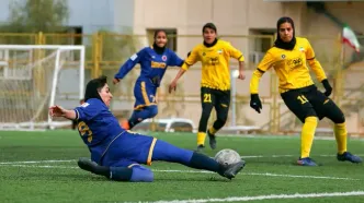 دقیقه 90 و نیمکت خاتون خالی!