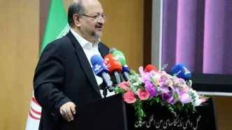 رسالت هلدینگ خلیج‌فارس، خلق آینده صنعت پتروشیمی ایران است / قاچاق مواد پلیمری چالش جدی صنعت پتروشیمی کشور/ باید به سمت طراحی نسل آینده مواد پلیمری دوستدار محیط‌زیست برویم