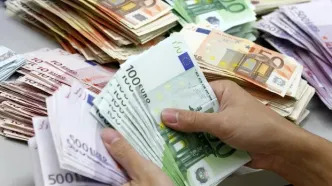 قیمت دلار آزاد اول صبح شنبه ۵ مهر ۱۴۰۴ | واکنش قیمت دلار به فعال سازی اسنپ بک