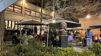 کافه کاریز برای سرو مشروب و رقص پلمب شد