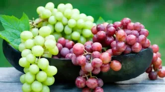 آیا انگور «اَبَر غذا» است؟