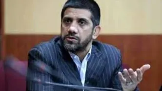 واکنش علیرضا دبیر به یک سلطنت طلب در حاشیه مسابقات جهانی: پاشو خجالت بکش پولی چیزی میخوای خودم بهت میدم/ ویدئو