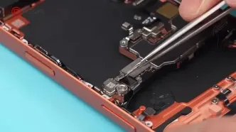 کالبدشکافی آیفون 17 پرو؛ دوربین بهتر و تعمیر راحت‌تر