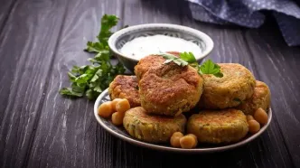 شام امشب با من: کتلت نخود؛ یک غذای مقوی و گیاهی برای همه!