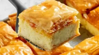 پودینگ یونایی با خمیر باقلوا؛ یک دسر خوشمزه با ظاهر مجلسی