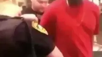 فیلم دیدنی ضایع شدن 3 پلیس امریکایی در بازداشت اشتباهی مأمور FBI / به چه جرمی بازداشتم ... با دیدن کارتش قالب تهی کردند ...