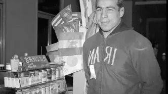 (عکس) غلامرضا تختی در کربلا، سال ۱۳۳۳