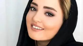 ژست متفاوت نرگس محمدی در خودروی لاکچری