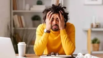 احساس غرق شدن؛ چکار کنیم وقتی همه چیز به مویی بند است!