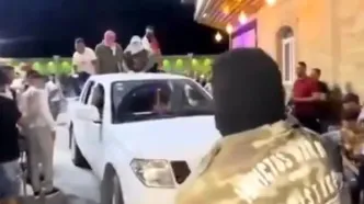 جشن عروسی با الهام از صحنه تحویل گروگان‌های اسرائیلی!