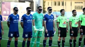 اقدام متفاوت بازیکنان گل‌گهر هنگام ورود به زمین