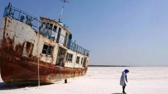 نماینده مجلس: وضعیت بحرانی دریاچه ارومیه به تخلیه و مهاجرت مردم از روستا‌های اطراف منجر شده است