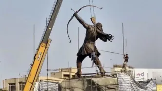 سازنده مجسمه آرش کمانگیر: گفتند تحریک کننده است