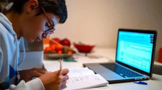 آلودگی هوا، مدارس این استان را غیرحضوری کرد