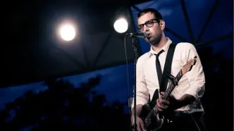 بازگشت خواننده مشهور به ایران