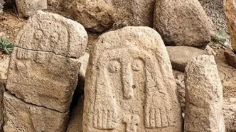 بچه‌هایی که در مدرسه سنگ شده‌اند!