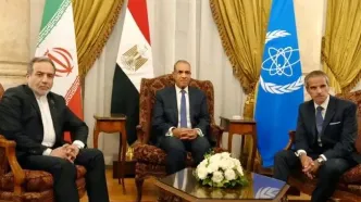 رایزنی تلفنی وزیر خارجه مصر با عراقچی و گروسی