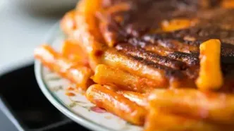 طرز تهیه املت پاستا؛ شام فوری و خوشمزه