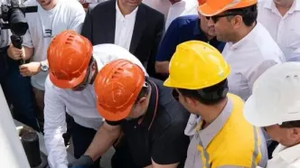 آغاز عملیات نصب و راه‌اندازی رآکتور اوره شرکت پتروشیمی هنگام با حضور شریعتمداری
