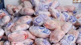 عرضه مرغ‌های تریاکی در بازار