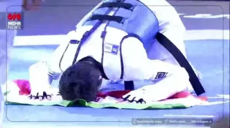 احترام نظامی به پرچم ایران و سجده شکر زندی را بیبنید + ویدیو