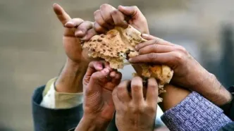 افزایش قیمت‌ها باعث می‌شوند مردم به بیشتر به کربوهیدرات‌ها مانند برنج، نان و سیب‌زمینی روی آورند/ این موضوع باعث اضافه وزن و چاقی شده است