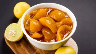 ترشی خاص و خوشمزه: آموزش گام به گام تهیه ترشی لیمو!