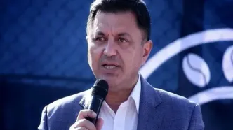 کشاورز: دولت اجازه خروج مجموعه استقلال را نداد