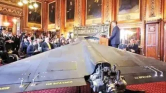 جدال لفظی دیپلماتیک تهران و ورشو /لهستان در دام نمایش اسرائیلی