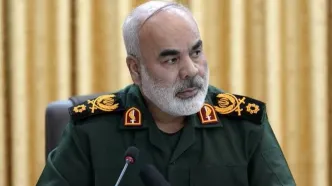 سردار کرمی: با دیدن تجهیزات پیشرفته دشمن نباید عقب بکشیم
