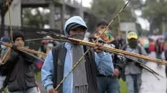 در عصر ریزپرنده‌ها، با تیروکمان به سفارت آمریکا حمله شد!