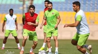 بازگشت نشاط به پرسپولیسی‌ها در غیاب هاشمیان؛ کریم باقری قبل از اوسمار مامور شد +عکس