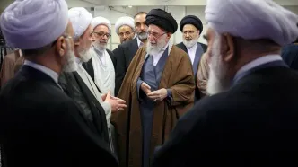 رهبر انقلاب: تعبیر امروزی «جمهوری اسلامی» همان حکومت مدنظر میرزای نائینی است