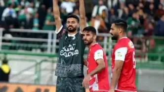 پوشش زنده: پرسپولیس مقابل ذوب‌آهن (۱ - ۰)/ پایان نیمه اول با گل عمری