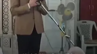 ببینید؛ جولانی نماز صبح را در مسجد اقامه کرد