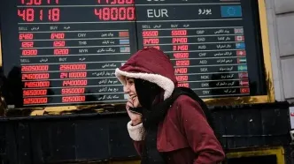 اختلاف قیمت ارز آزاد و دولتی رکورد زد