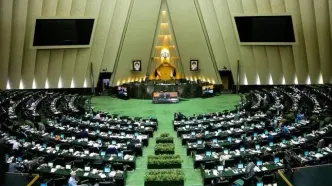 نمایندگان مجلس خواستار اهدای نشان خدمت به علیرضا دبیر شدند