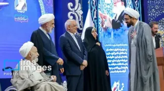 محسن قرائتی روی ویلچر نشست +عکس