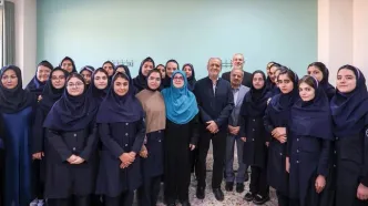 پزشکیان: آموزش درست به دانش‌آموزان ربطی به تحریم ندارد