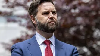 معاون ترامپ: به دنبال تغییر رژیم در ایران نبودیم!