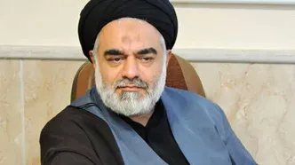 یک امام جمعه: وضعیت امروز آمریکا شبیه روزهای آخر پهلوی است