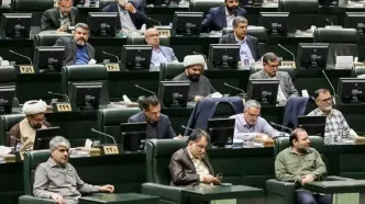 افشاگری روزنامه جمهوری اسلامی از یک پنهانکاری عجیب در مجلس: در حال تصویب قانونی هستند که مرد خارجی با صیغه کردن زن ایرانی، تبعه ایران شود