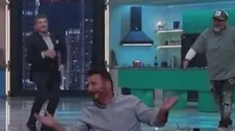 رقص دو نفره مهران غفوریان و محمود شهریاری با آهنگ حمیرا!