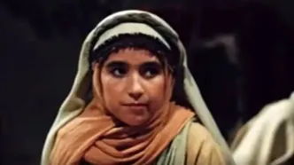 «دینه، خواهر یوزارسیف» در 33 سالگی در کنار برج ایفل