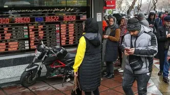 مسیر متفاوت طلا و دلار در بازار تهران