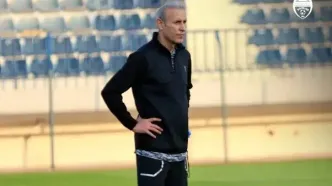 گل‌محمدی در کنار نیروهای هلال احمر